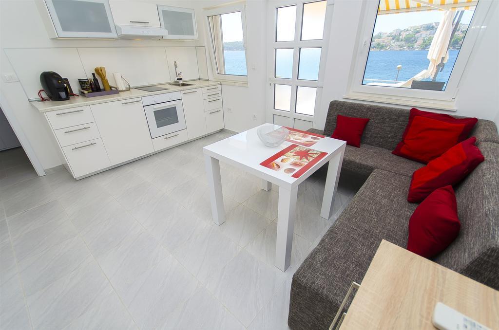 Apartment Mirjana 로고즈니차 외부 사진