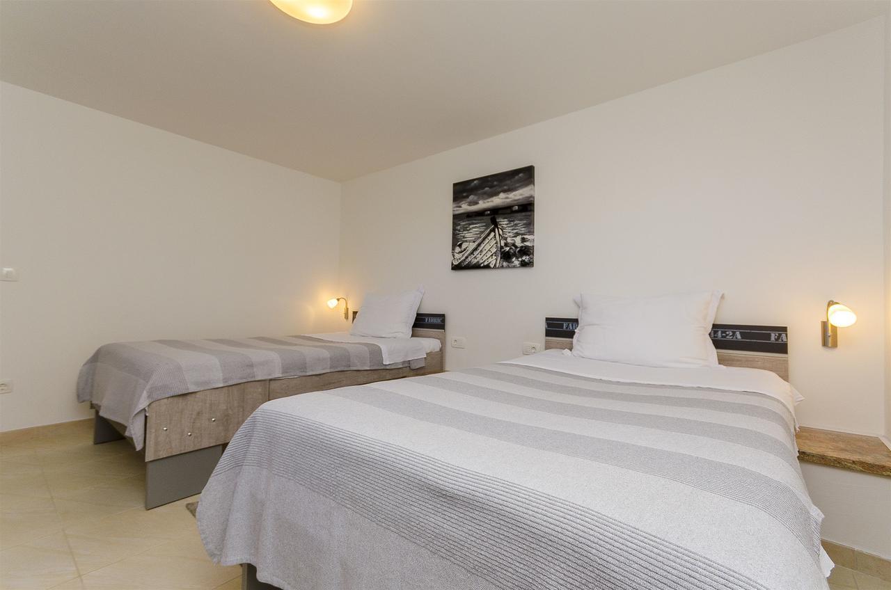 Apartment Mirjana 로고즈니차 외부 사진
