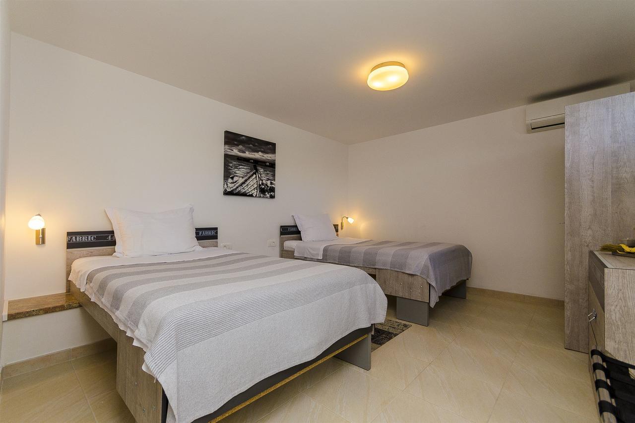 Apartment Mirjana 로고즈니차 외부 사진